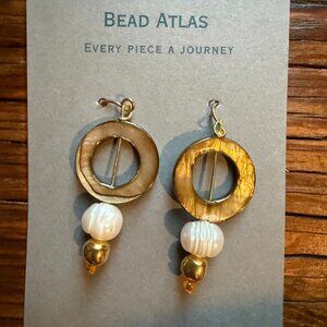 Handmade Bead Atlas Earrings | Freshwater Pearl & Mother of Pearl